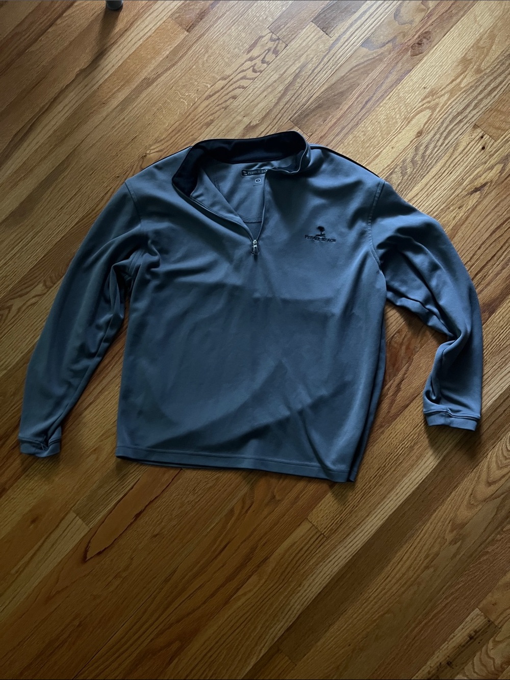 Pebble Beach Men's Quarter-Zip Pullover in Charcoal Gray